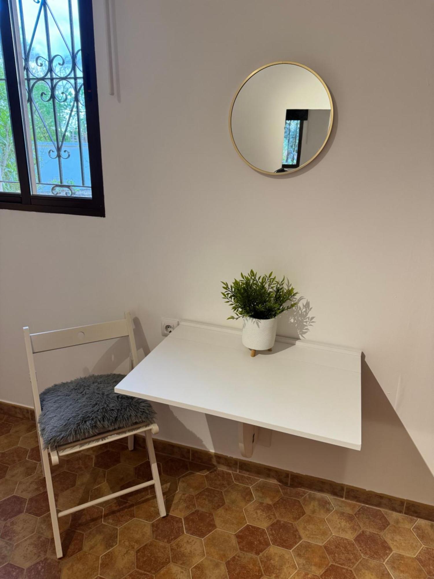Casa Los Laureles Пилас Экстерьер фото