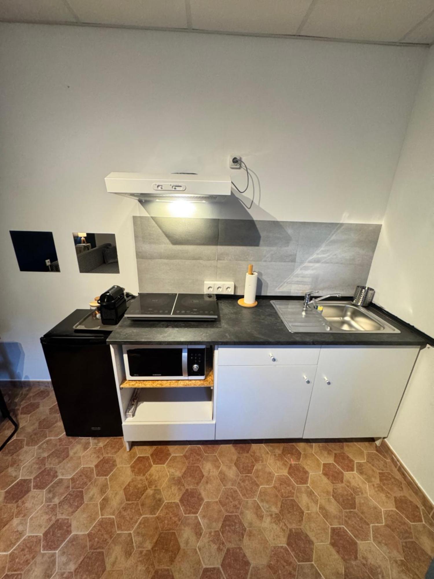 Casa Los Laureles Пилас Экстерьер фото